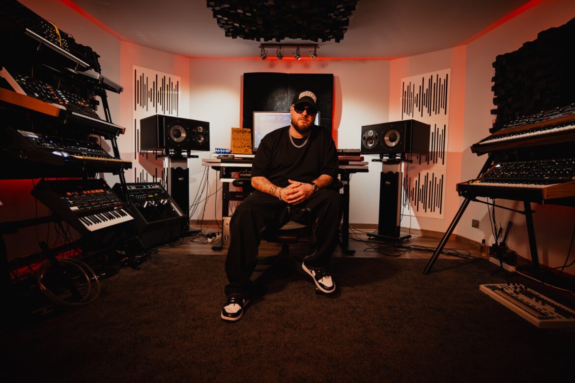 Tony Romera Drops His New Label, House Delivery, with Debut Single “Como Se Llama”